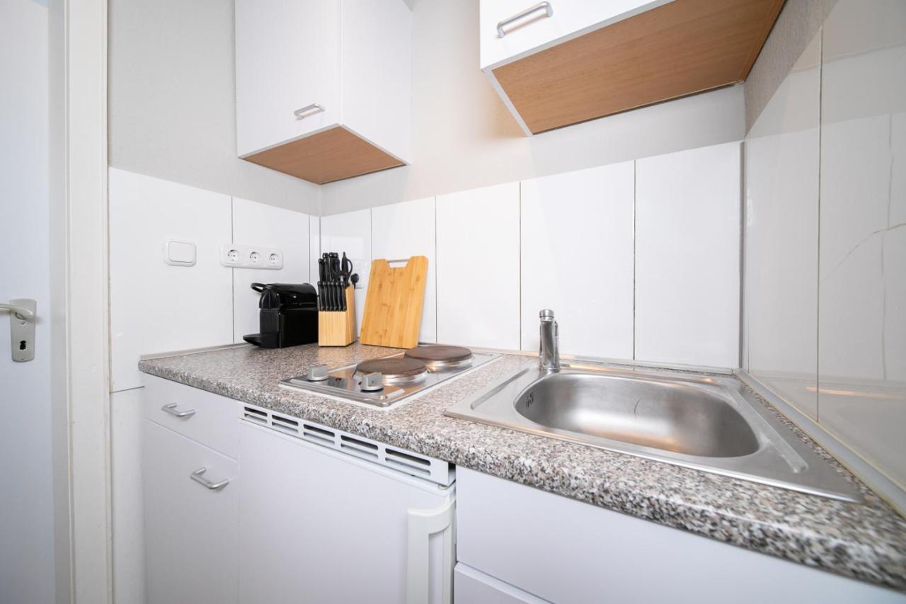 Favorite Stays - Suite And More - Westfeld Нойс Экстерьер фото